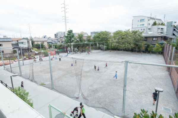 広場(校庭)