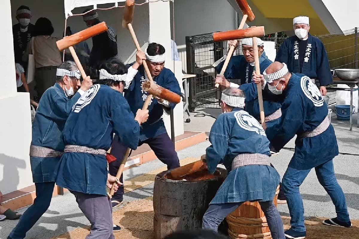 まもりやマガジントップ写真